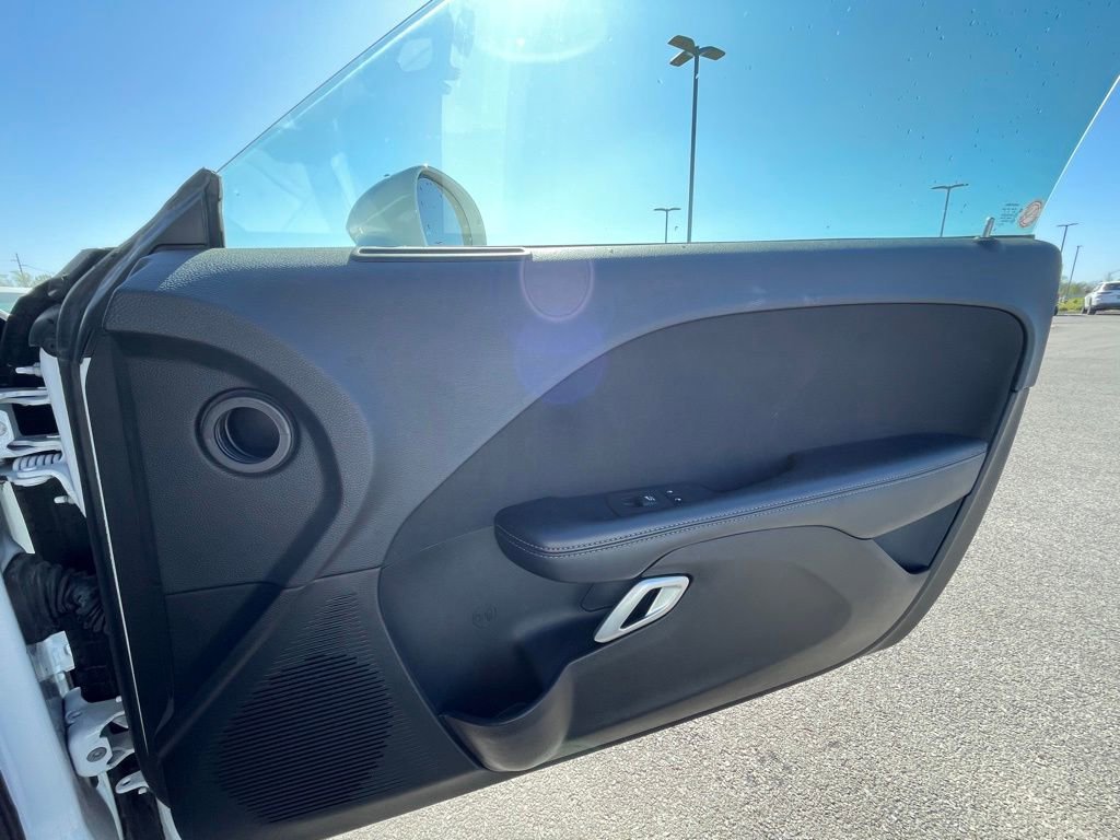 Used 2022 Dodge Challenger R/T w/ Blacktop Package image 10