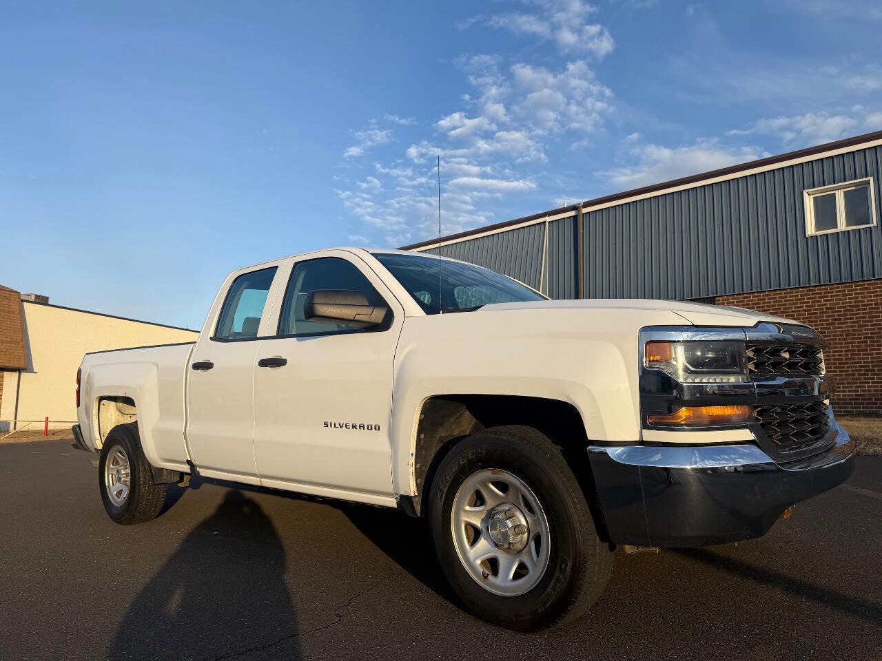 Used 2016 Chevrolet Silverado 1500 W/T RWD image 6