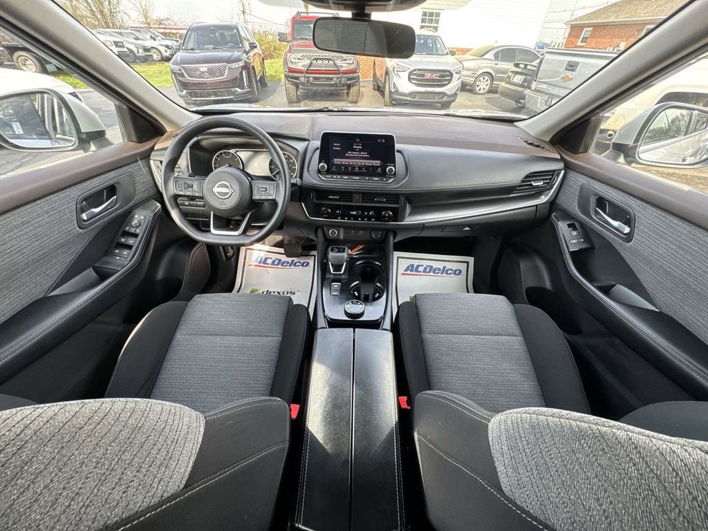 Used 2023 Nissan Rogue SV AWD/4WD image 20