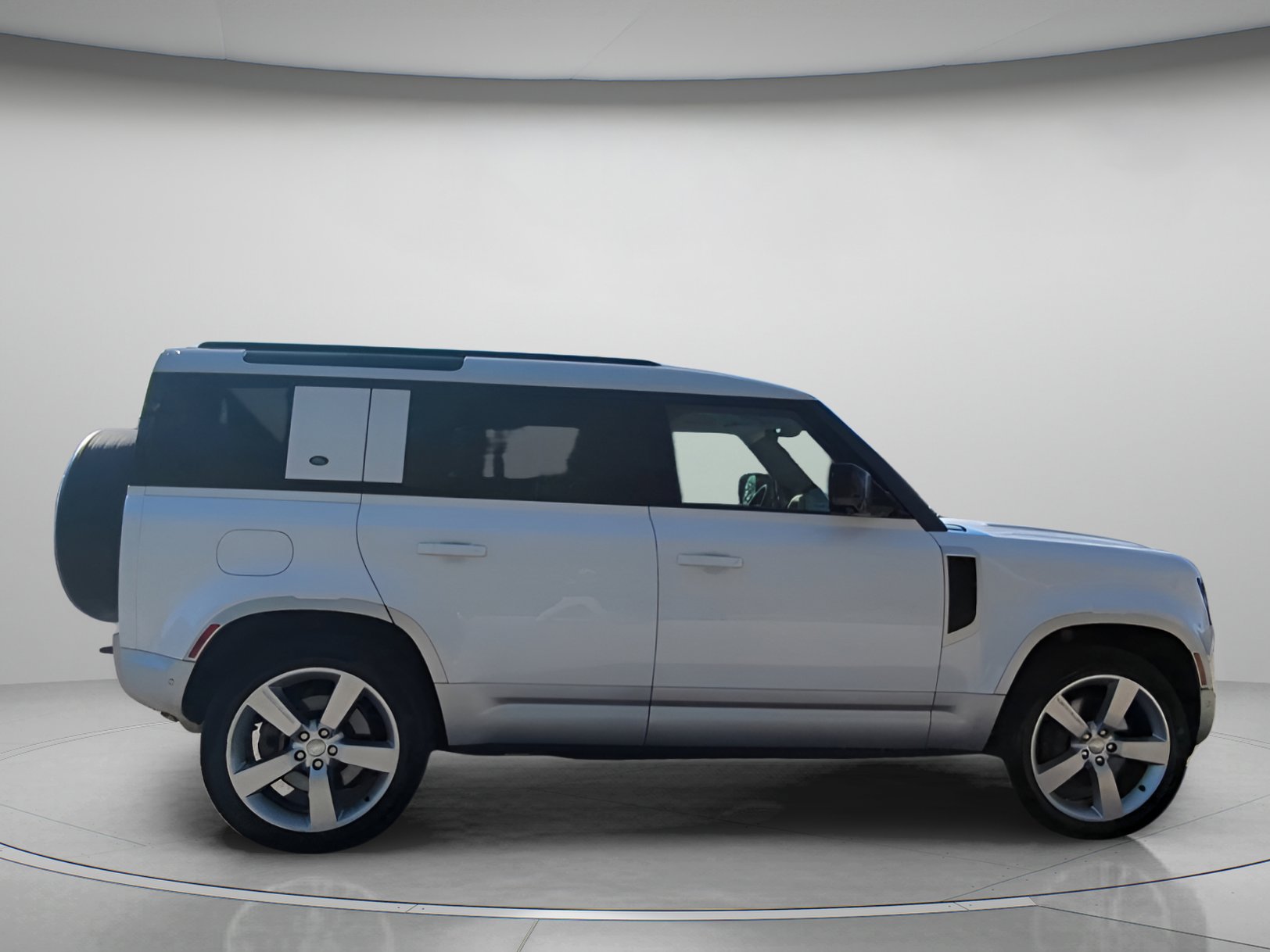 Used 2022 Land Rover Defender 110 SE image 30