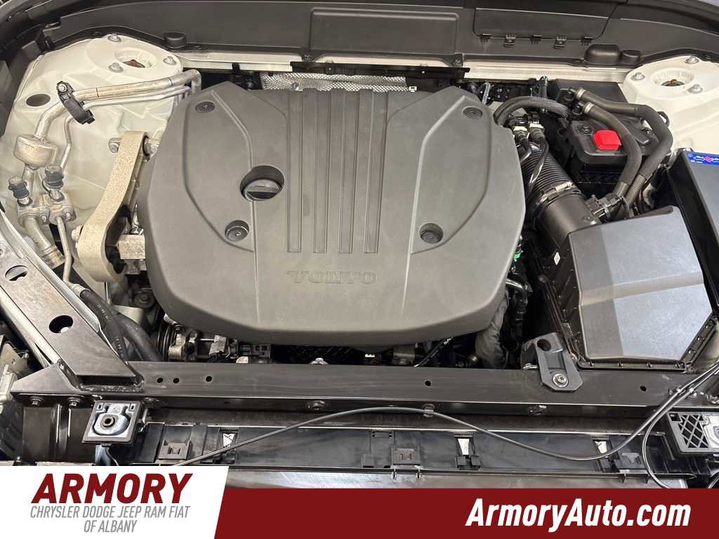 Used 2024 Volvo XC60 B5 Plus image 46