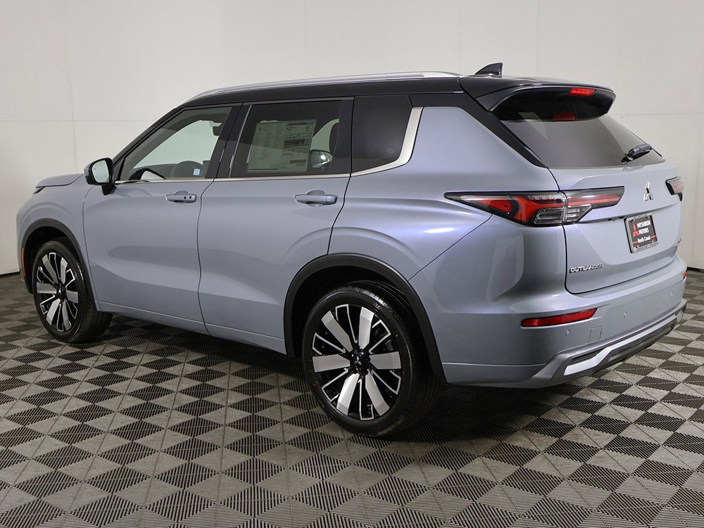 New 2025 Mitsubishi Outlander SEL image 18