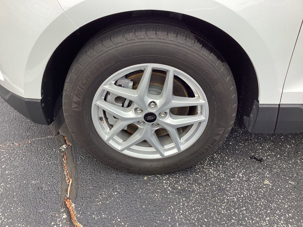 Used 2024 Ford Edge SEL image 33