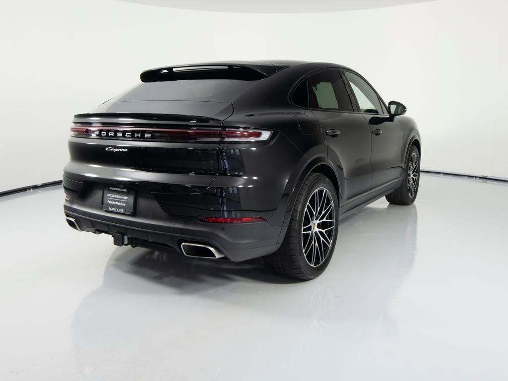 Certified 2025 Porsche Cayenne Coupe image 10
