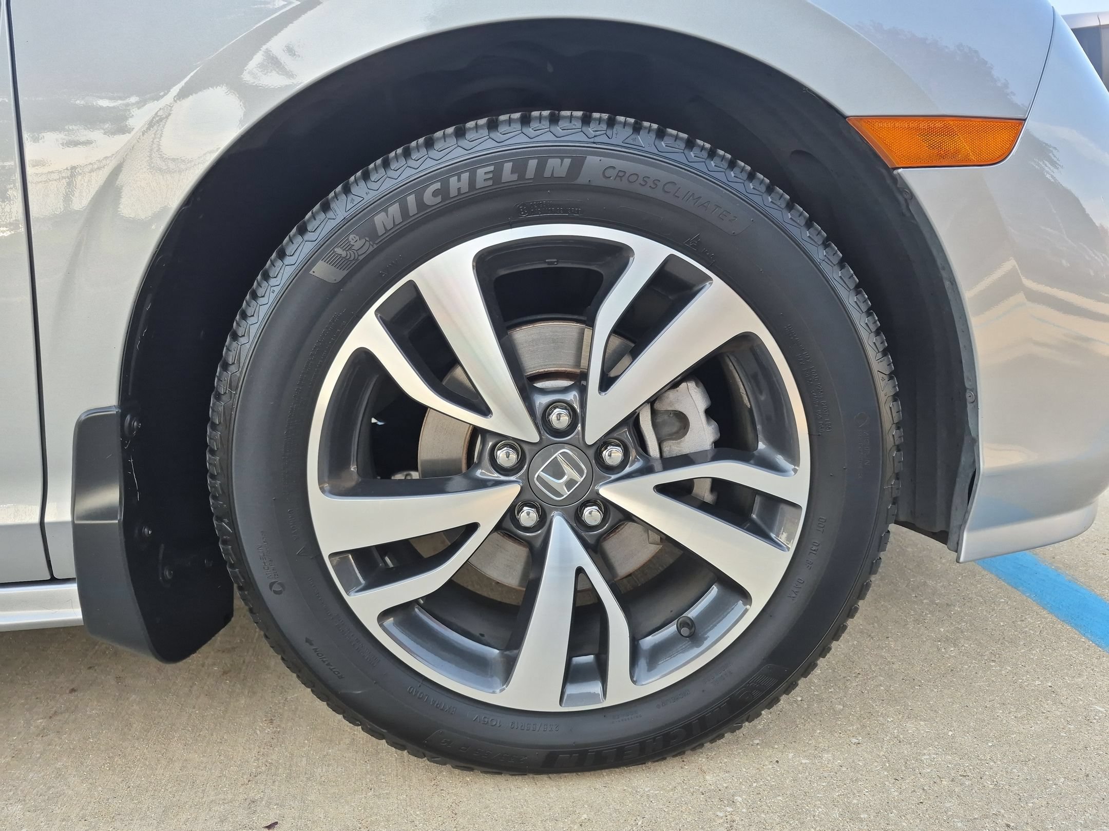 Used 2024 Honda Odyssey Touring image 37