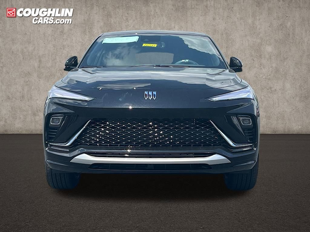 New 2025 Buick Envista Avenir image 2
