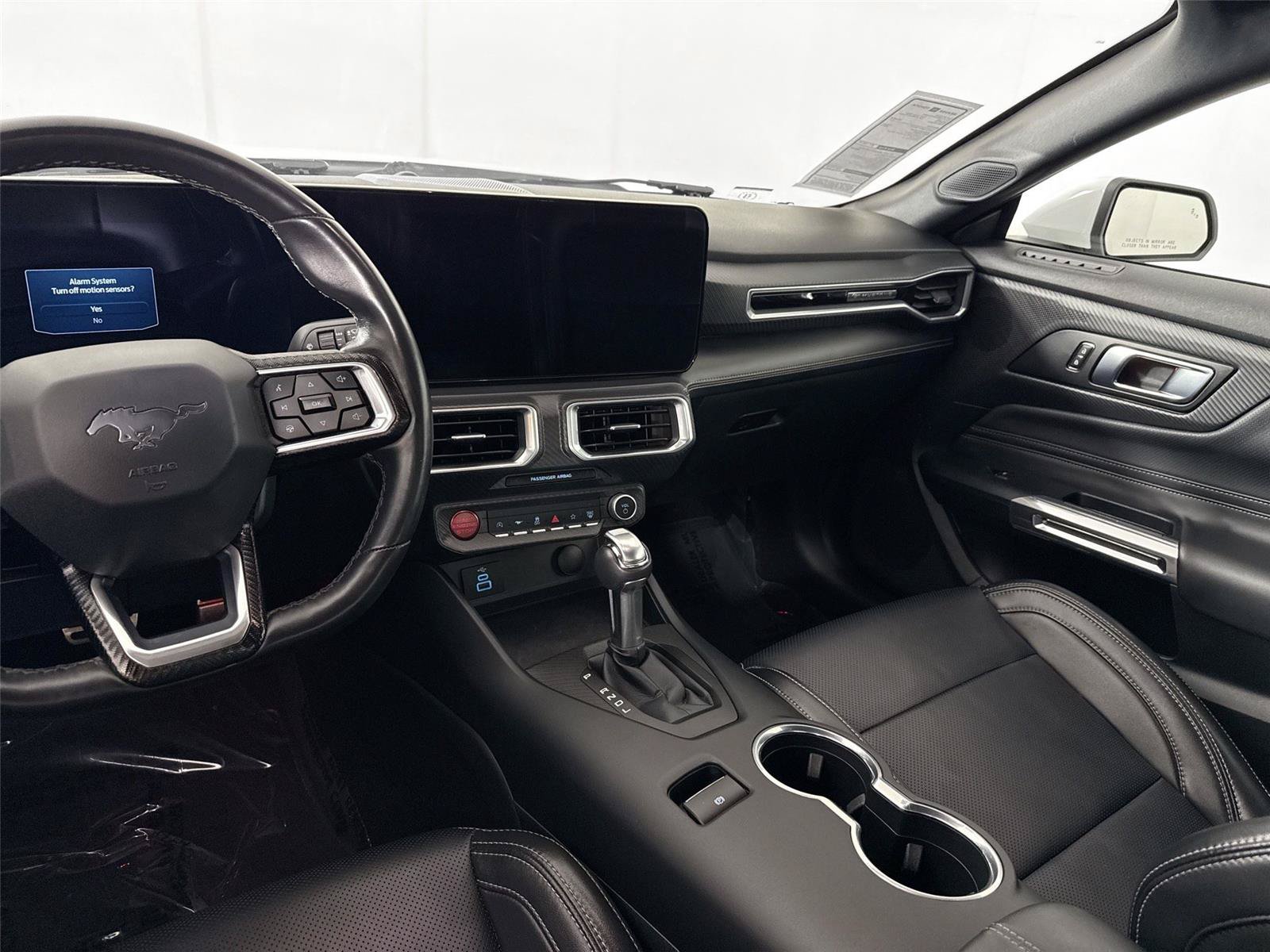 Used 2025 Ford Mustang Premium RWD image 34