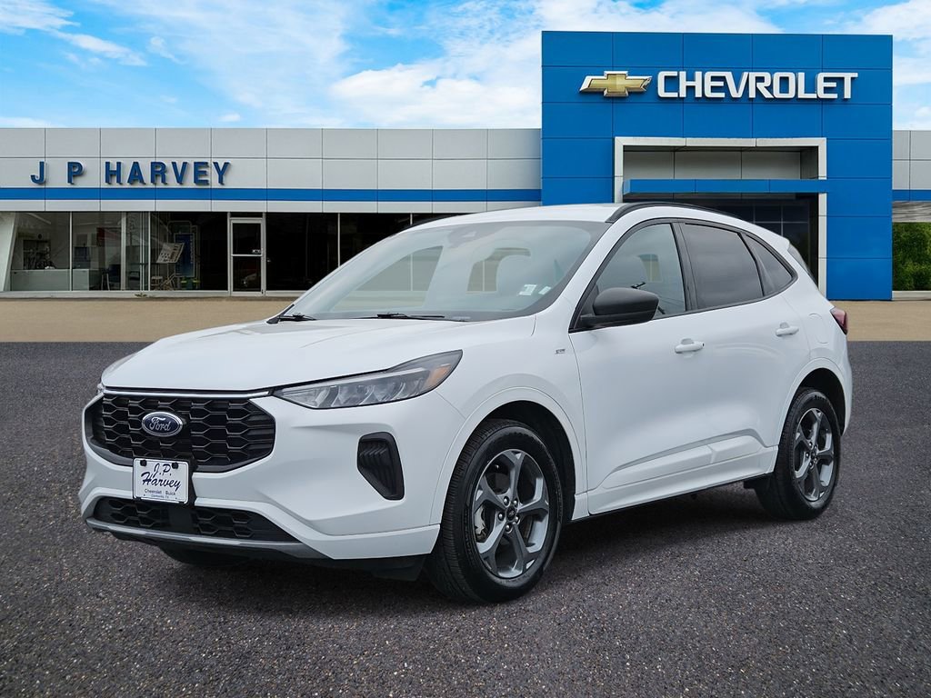 Used 2023 Ford Escape ST-Line image 3