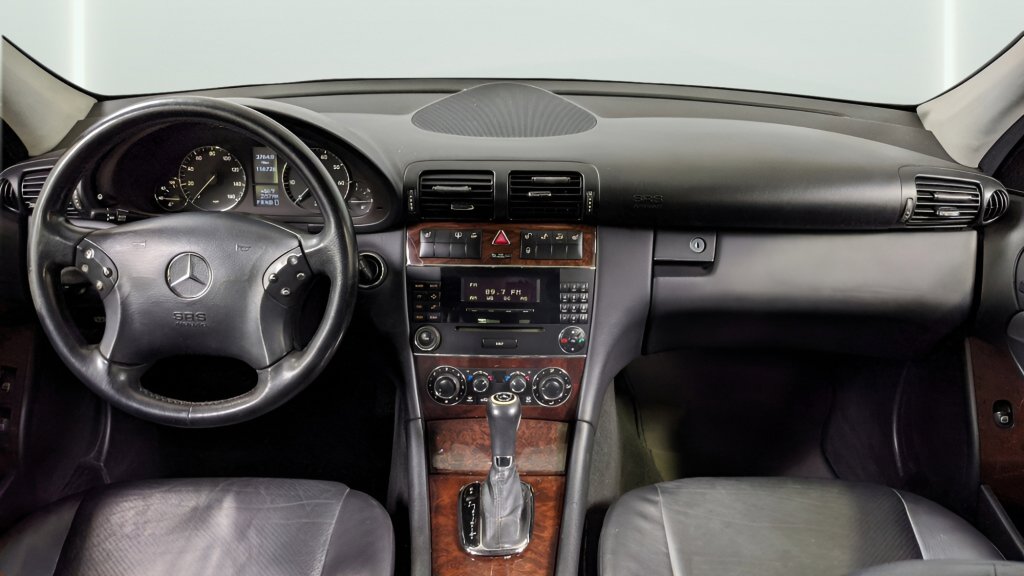 Used 2005 Mercedes-Benz C 320 4MATIC Sedan image 22