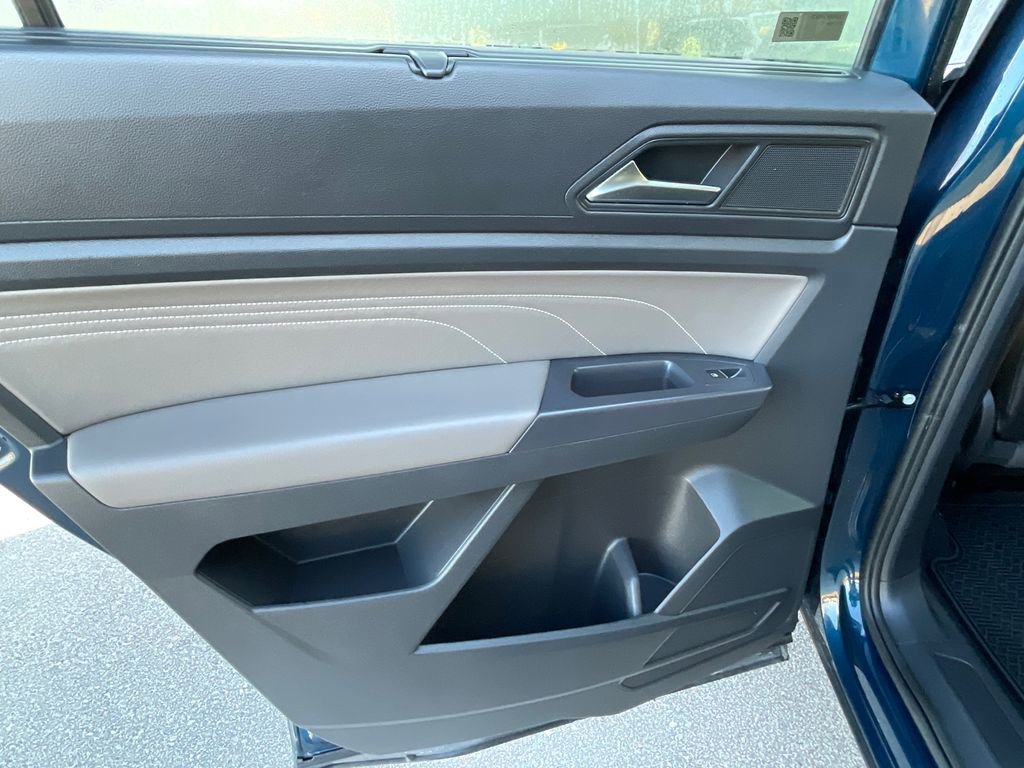 Used 2021 Volkswagen Atlas SE image 24