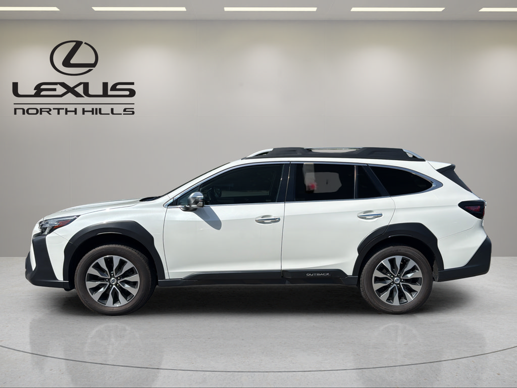 Used 2023 Subaru Outback Touring XT AWD/4WD image 9