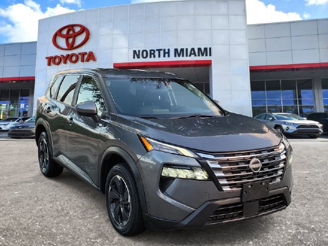 Used 2025 Nissan Rogue SV