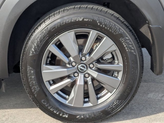 Used 2024 Nissan Pathfinder S image 25