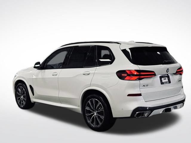 New 2026 BMW X5 xDrive40i w/ M Sport Package AWD/4WD image 8