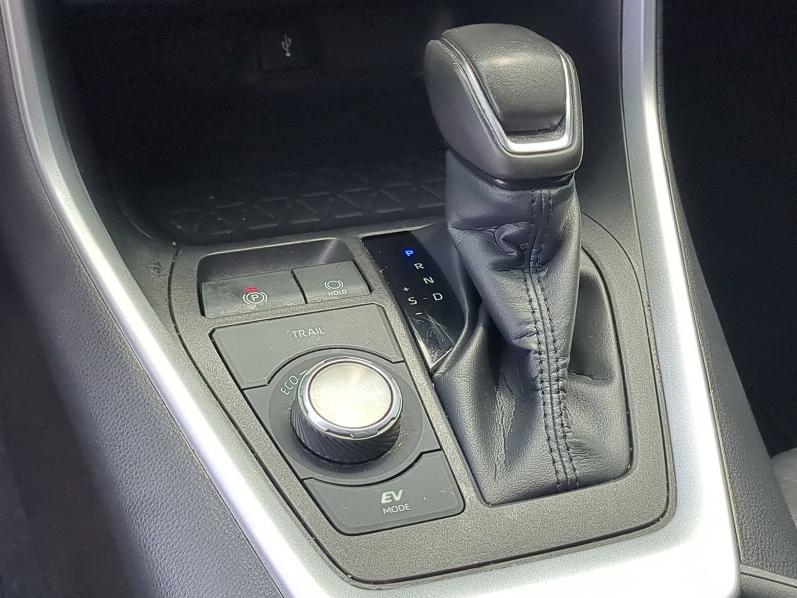 Used 2022 Toyota RAV4 XSE AWD/4WD image 15
