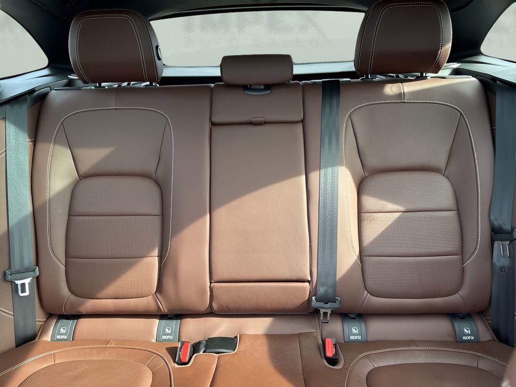 Used 2018 Jaguar F-PACE S image 13