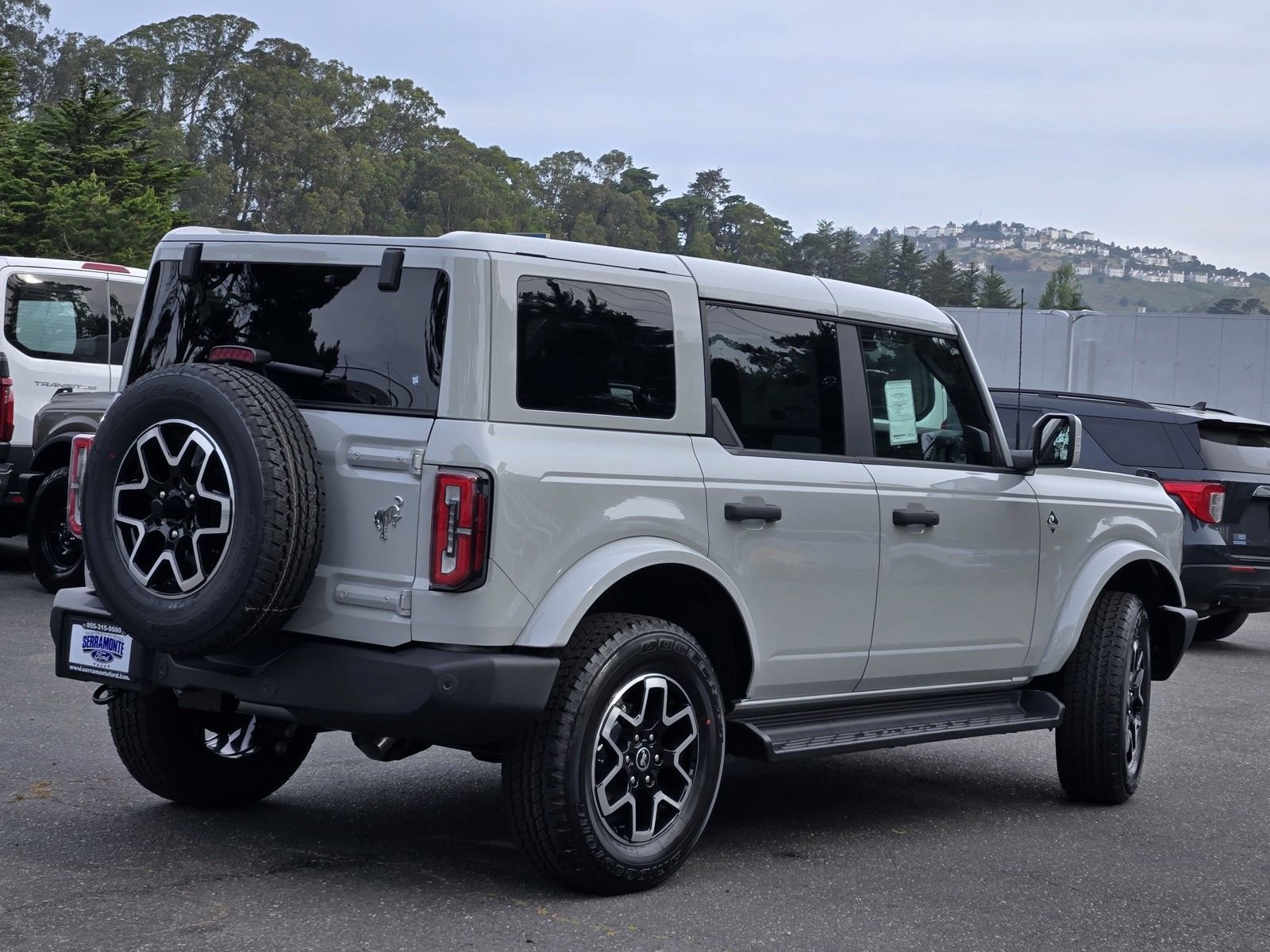 New 2026 Ford Bronco Outer Banks image 4