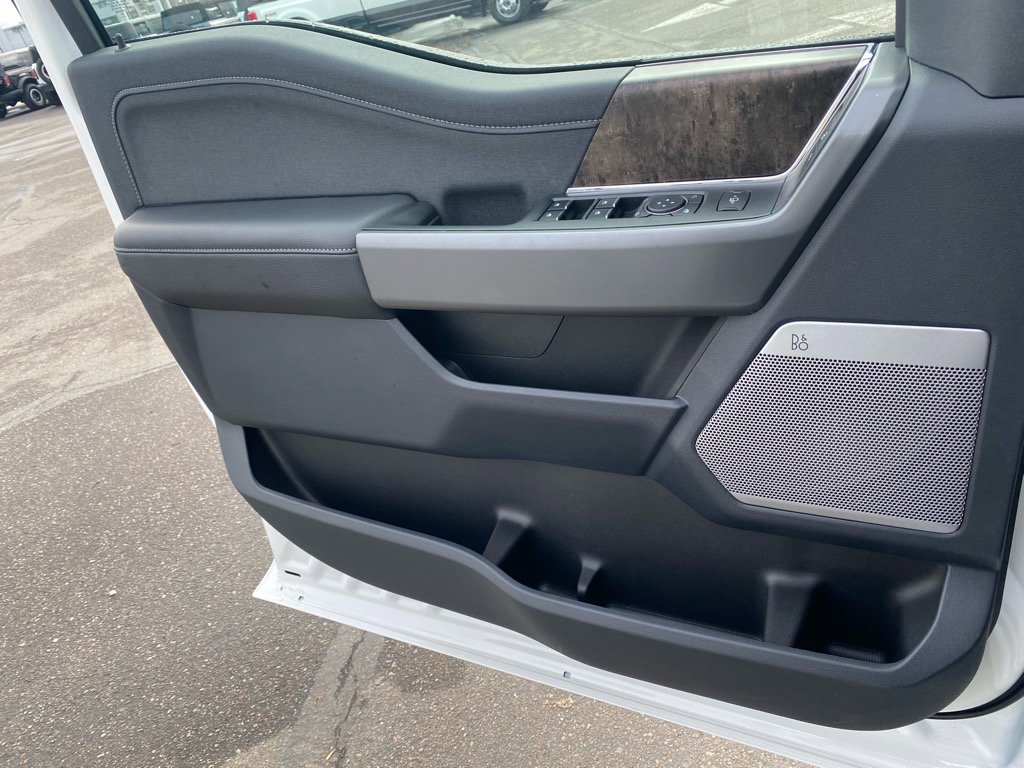 New 2025 Ford F250 Lariat image 33