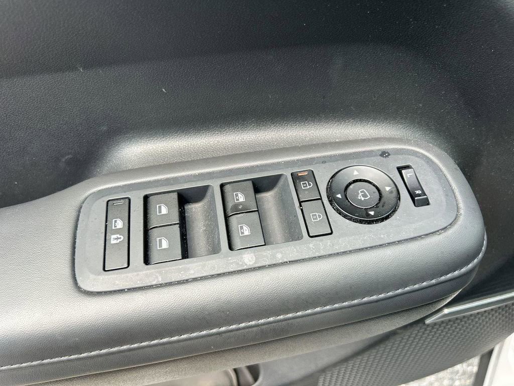 Certified 2024 Hyundai Santa Fe Limited FWD image 21