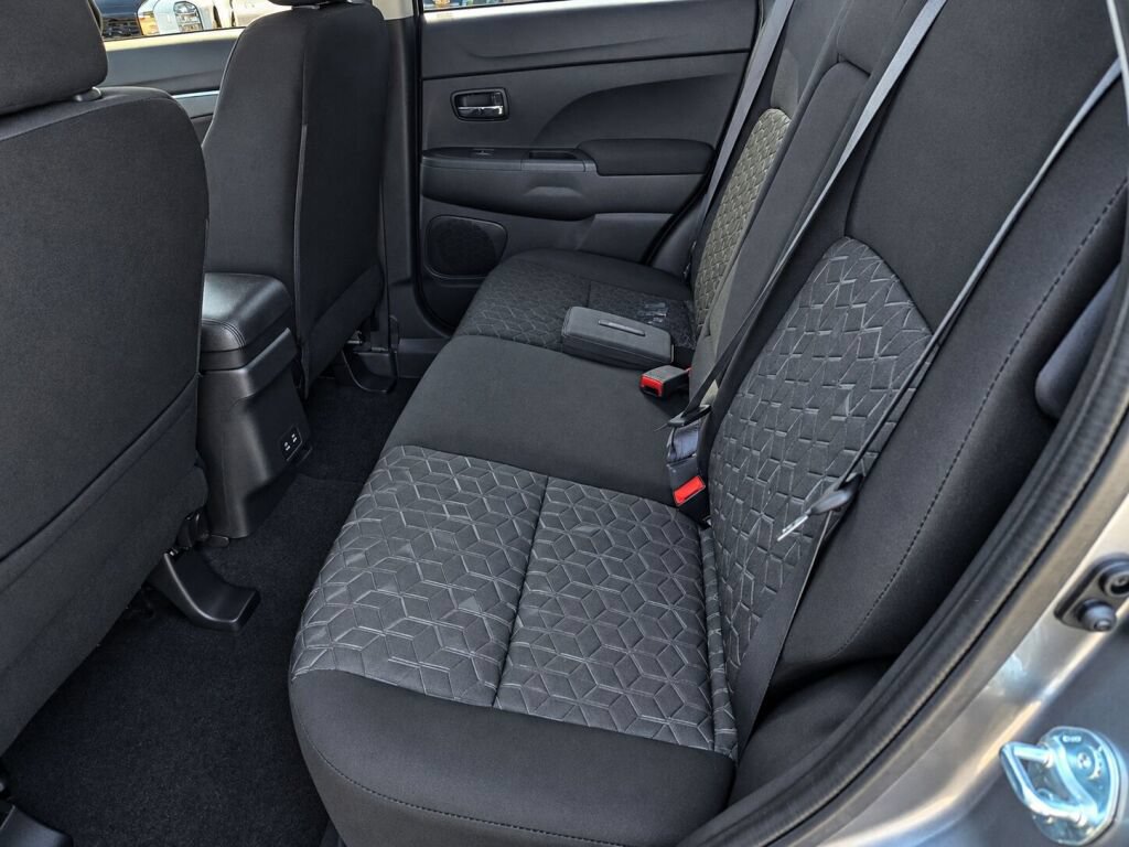 New 2027 Mitsubishi Outlander Sport LE AWD/4WD image 13