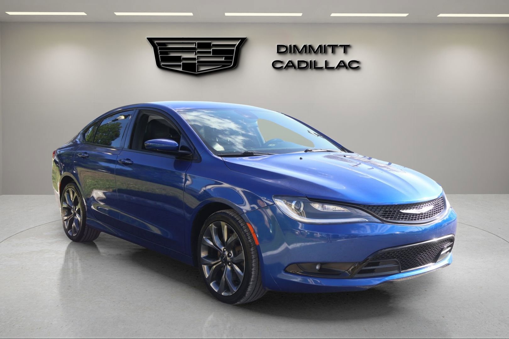 Used 2016 Chrysler 200 S FWD image 7