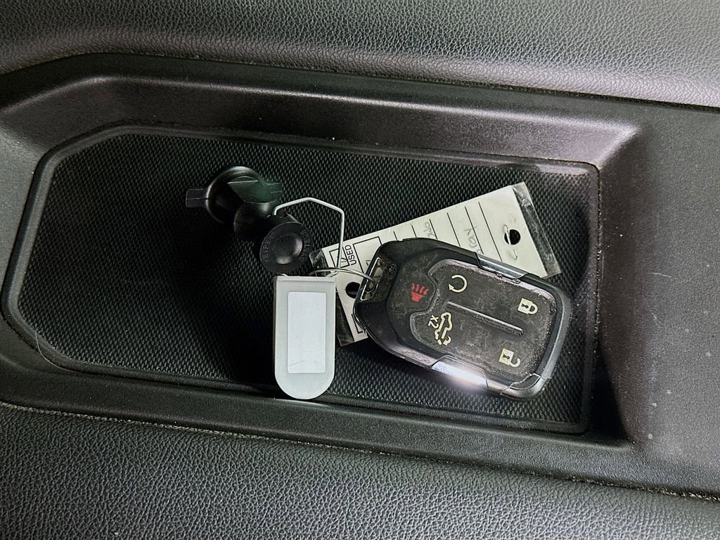 Used 2020 Chevrolet Silverado 1500 LT w/ All-Star Edition image 35