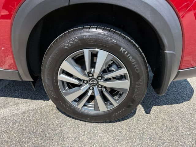 Certified 2025 Nissan Pathfinder SL AWD/4WD image 28