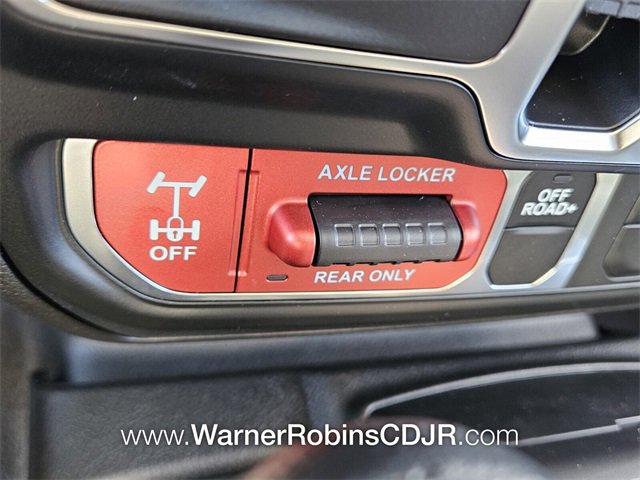 New 2025 Jeep Gladiator Sport image 24