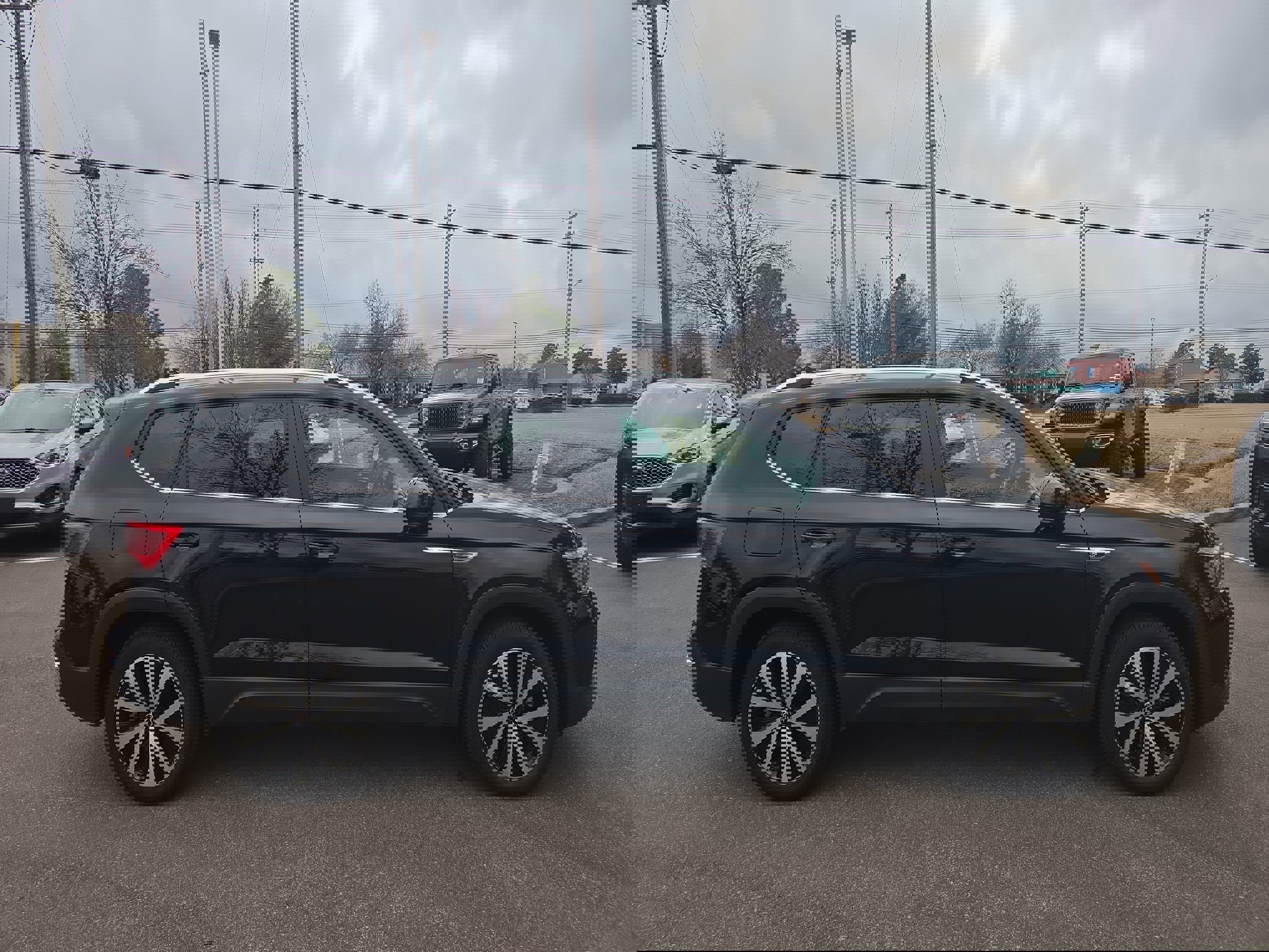 Used 2024 Volkswagen Taos SE image 6