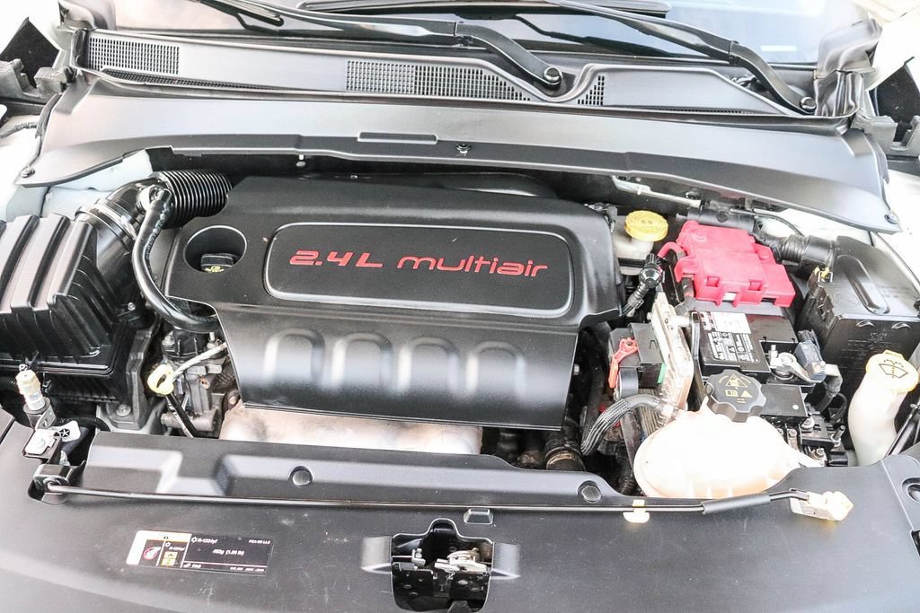 Used 2020 Jeep Compass Latitude w/ Popular Equipment Group FWD image 29