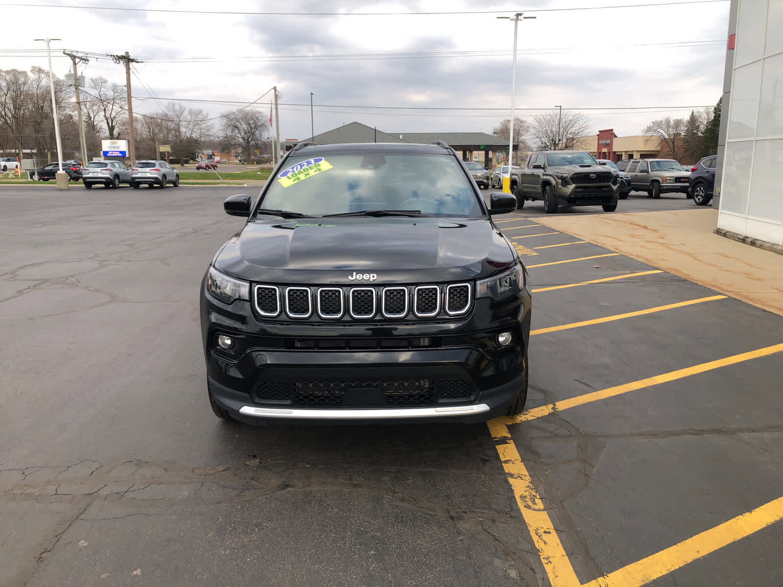 Used 2023 Jeep Compass Limited w/ Sun and Sound Group image 2