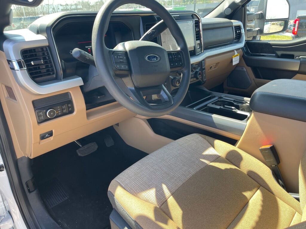 New 2026 Ford F250 XLT w/ XLT Premium Package image 6