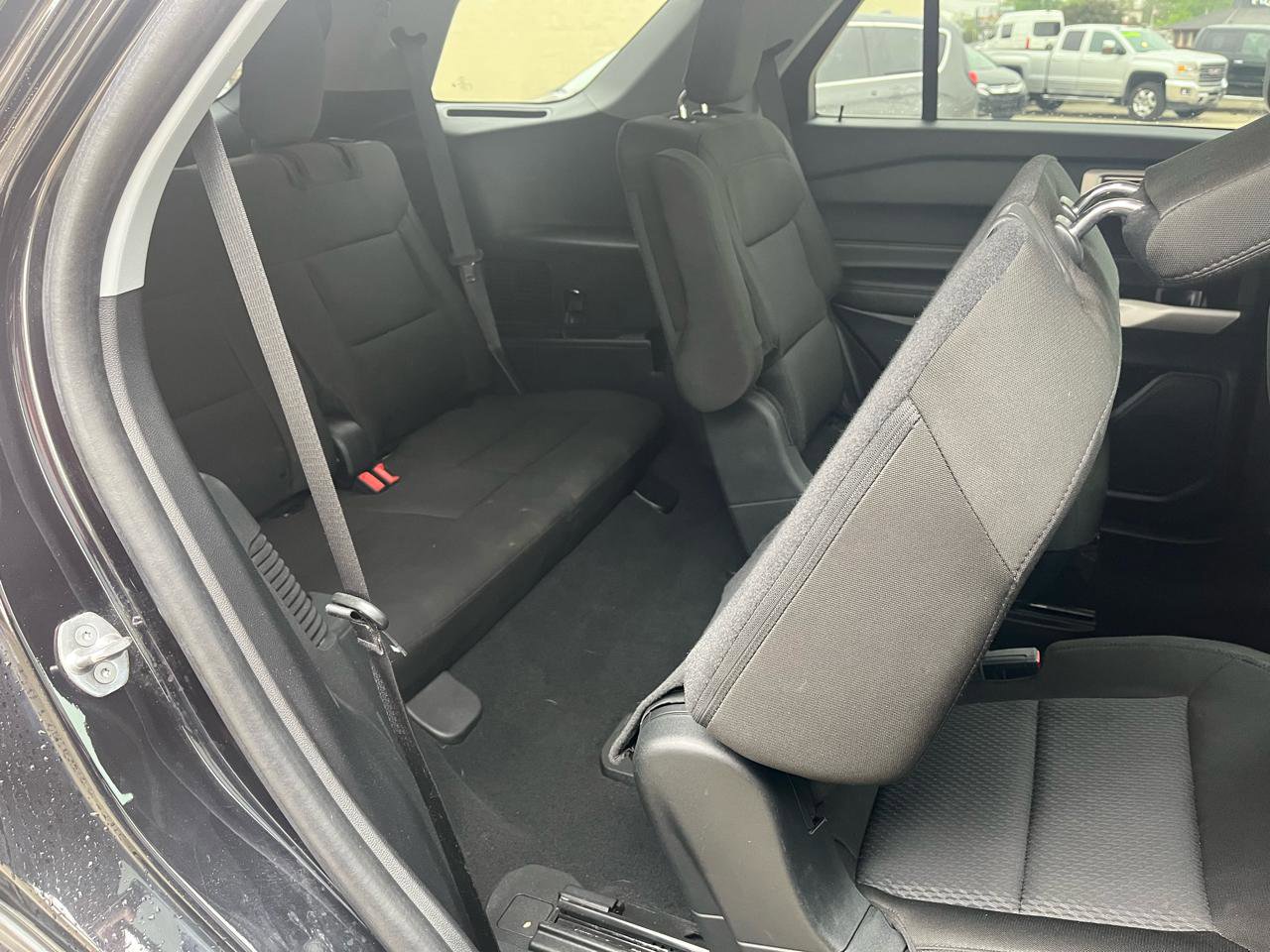 Used 2022 Ford Explorer XLT w/ Class IV Trailer Tow Package image 12