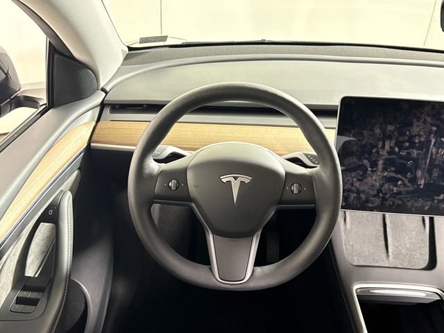 Used 2024 Tesla Model Y Long Range image 24