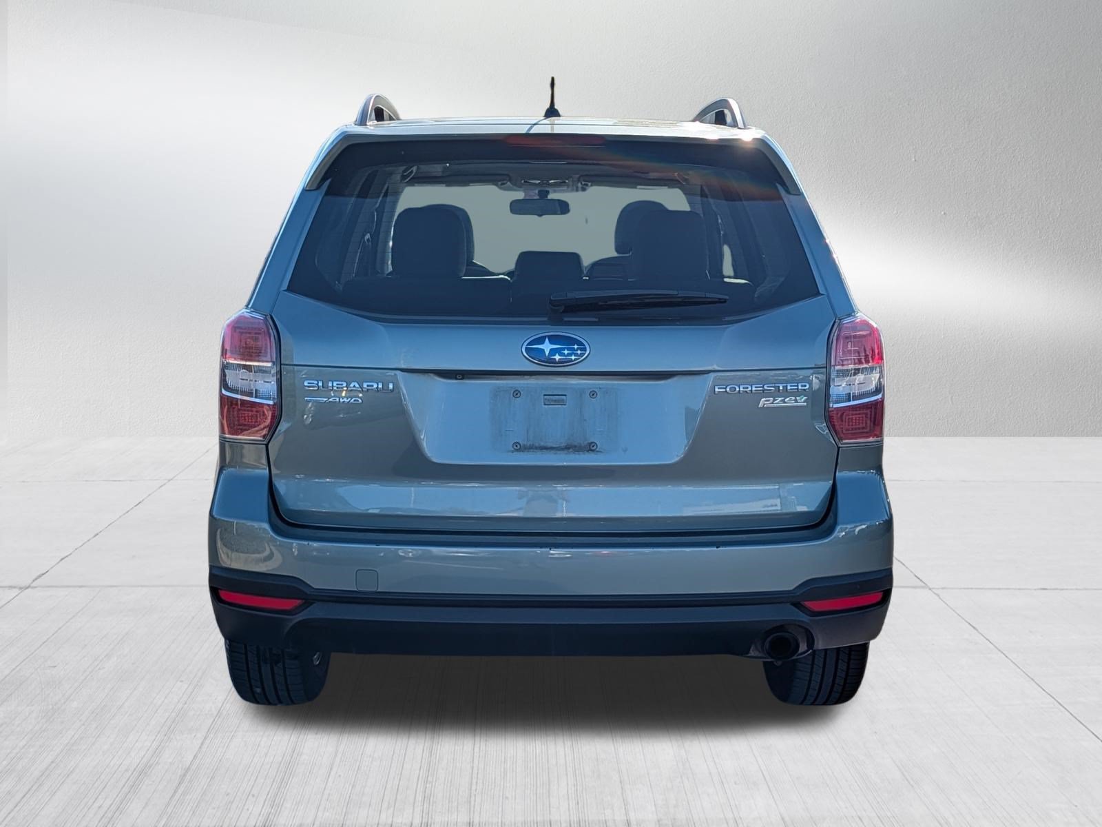 Used 2015 Subaru Forester 2.5i Limited AWD/4WD image 4