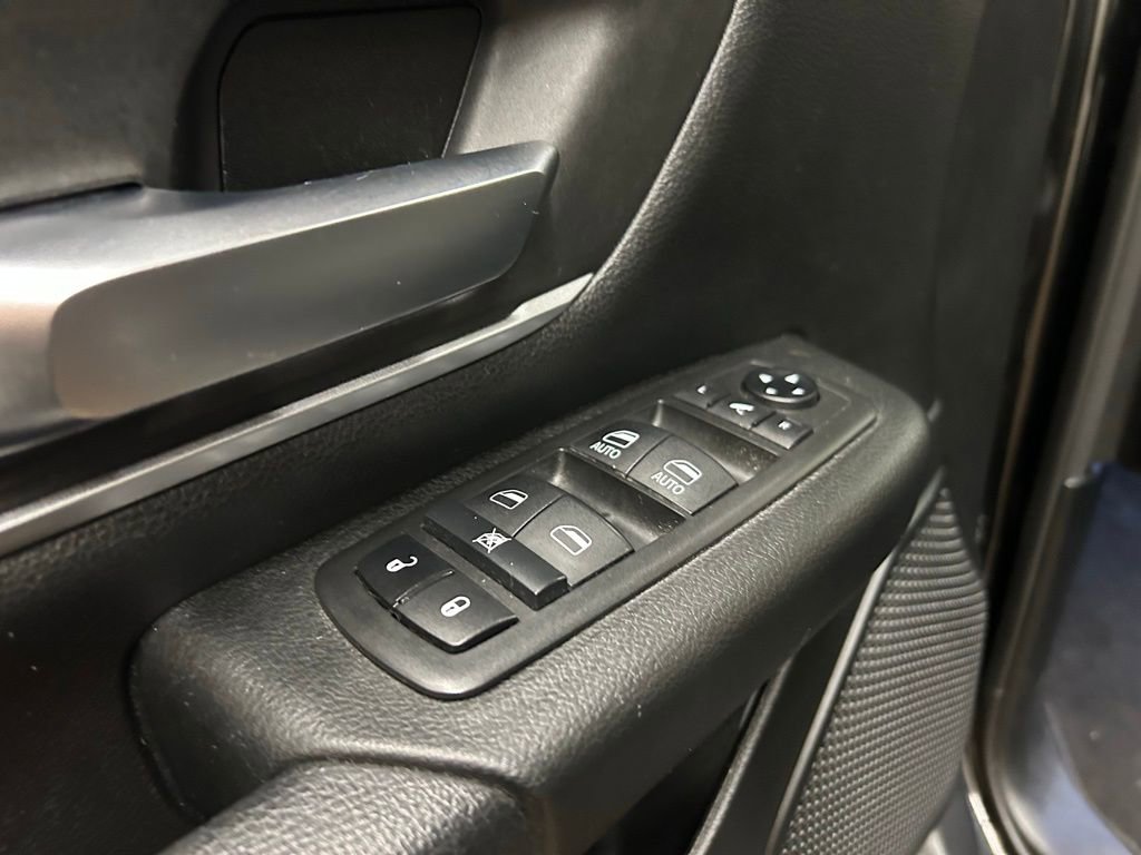 Used 2019 RAM 1500 Big Horn image 24