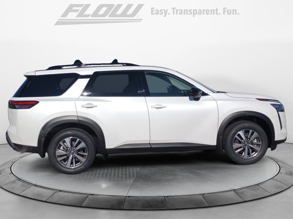 New 2026 Nissan Pathfinder SL FWD image 8
