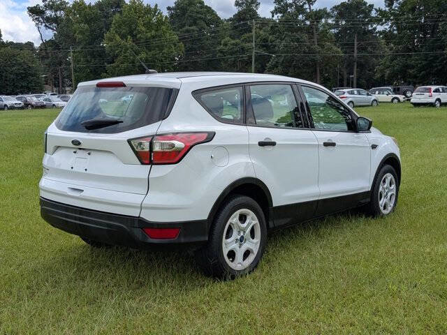 Used 2017 Ford Escape S image 3