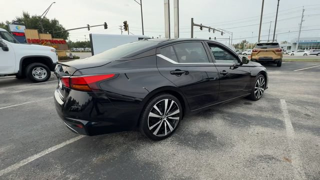 Used 2021 Nissan Altima 2.5 SR FWD image 8