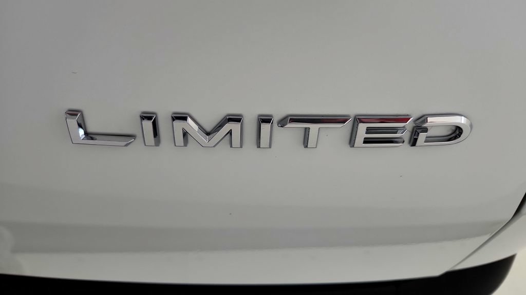 Certified 2025 Toyota Grand Highlander FWD image 21
