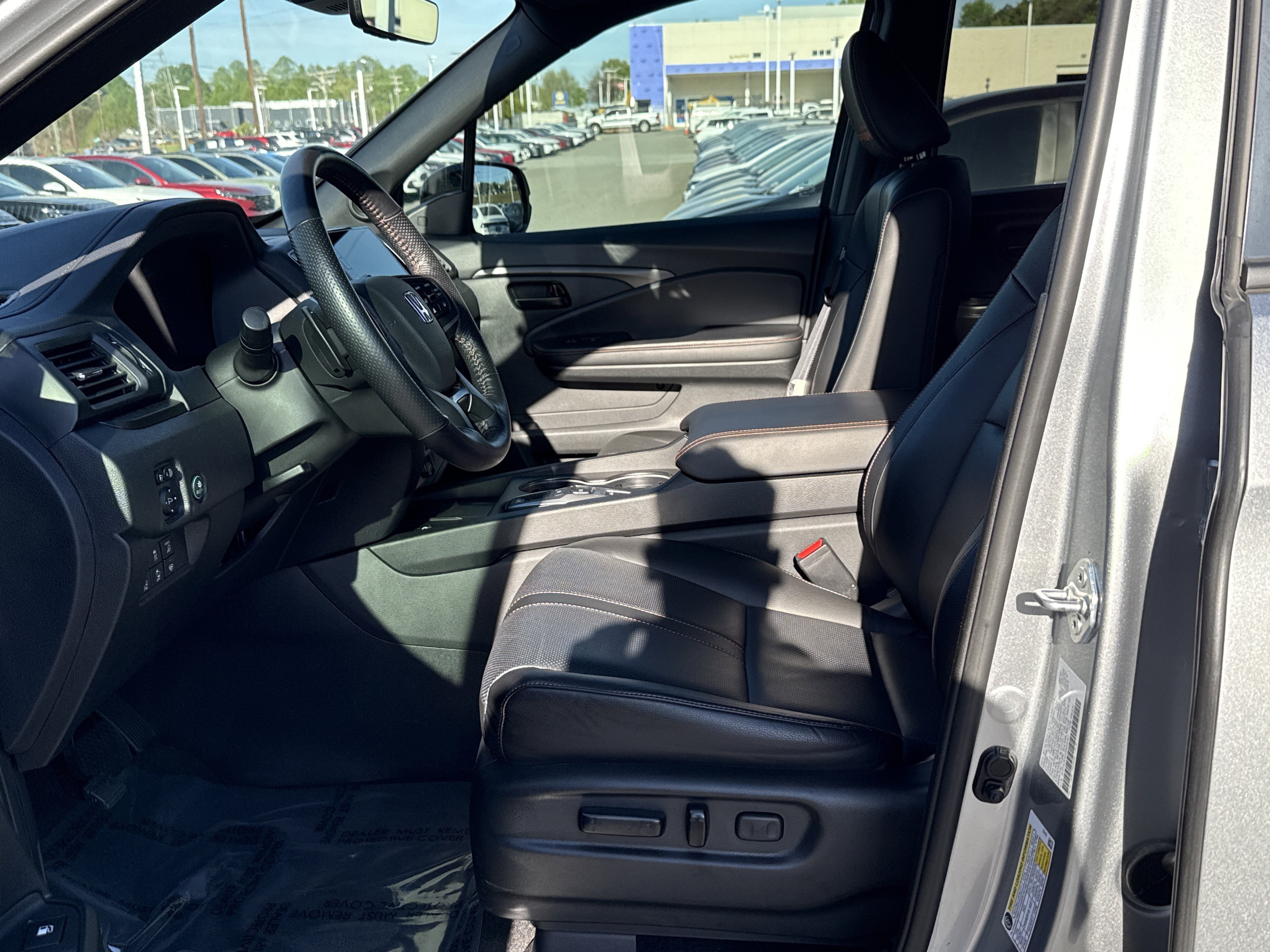 Certified 2025 Honda Ridgeline TrailSport image 16