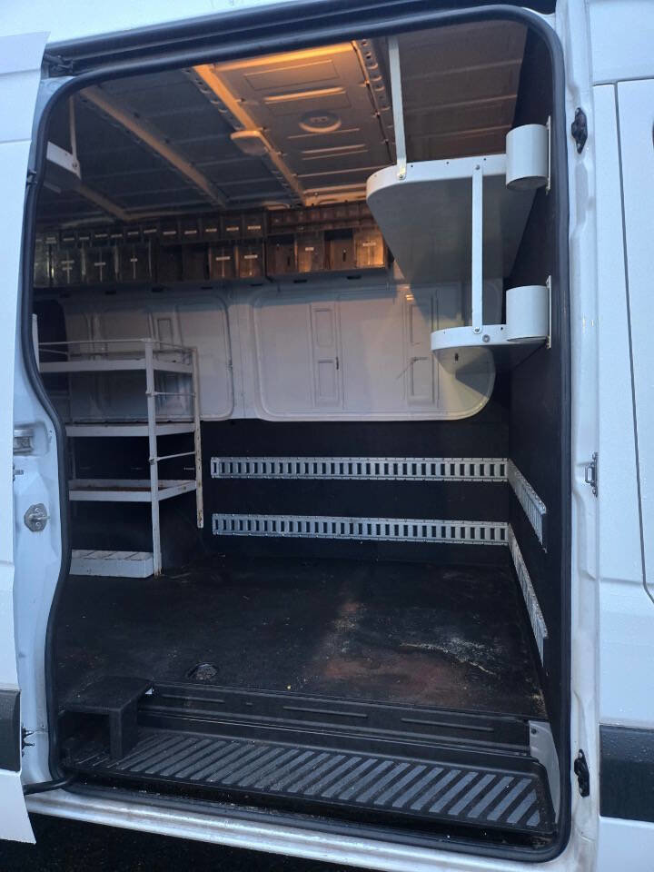 Used 2017 Mercedes-Benz Sprinter 3500 image 34