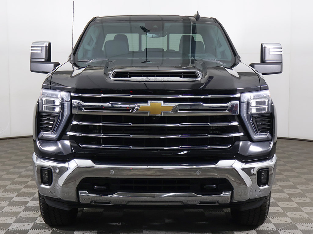 Used 2024 Chevrolet Silverado 2500 LTZ w/ LTZ Convenience Package AWD/4WD image 17