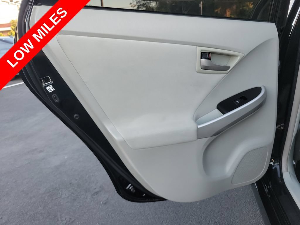 Used 2015 Toyota Prius Three FWD image 16