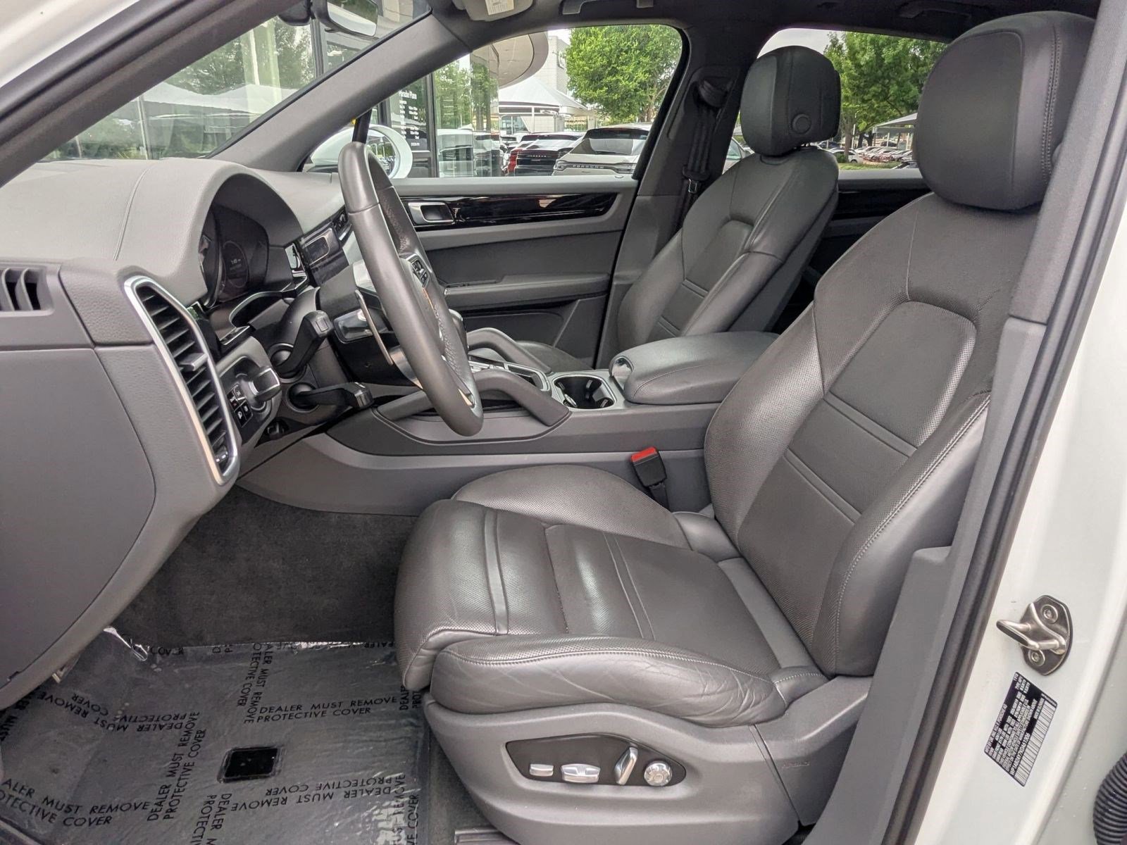 Used 2019 Porsche Cayenne S image 5