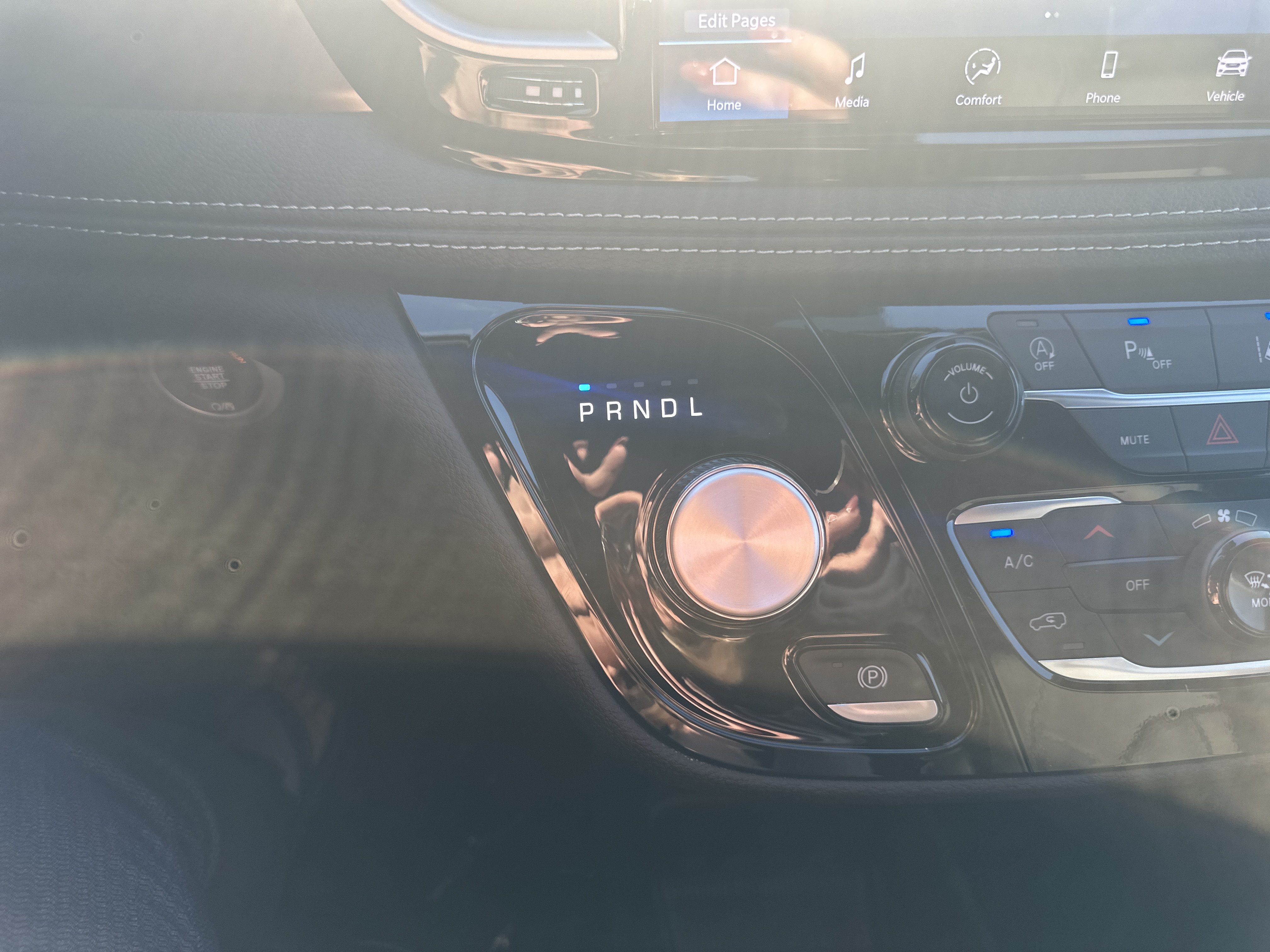 New 2026 Chrysler Pacifica Select FWD image 24
