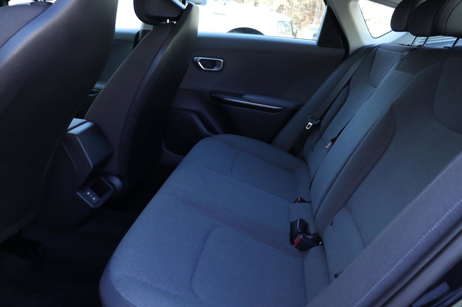 Used 2025 Kia K4 LXS image 14