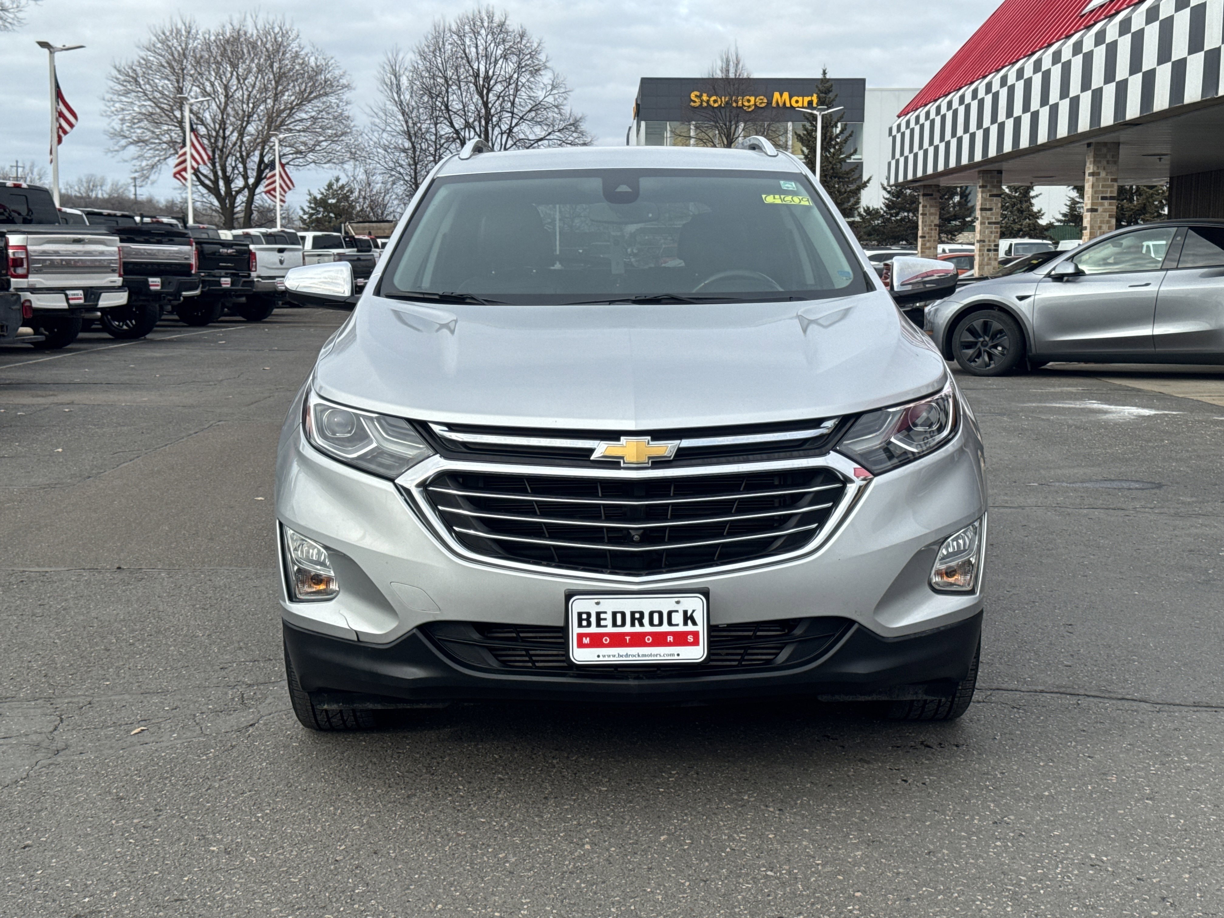 Used 2021 Chevrolet Equinox Premier AWD/4WD image 2