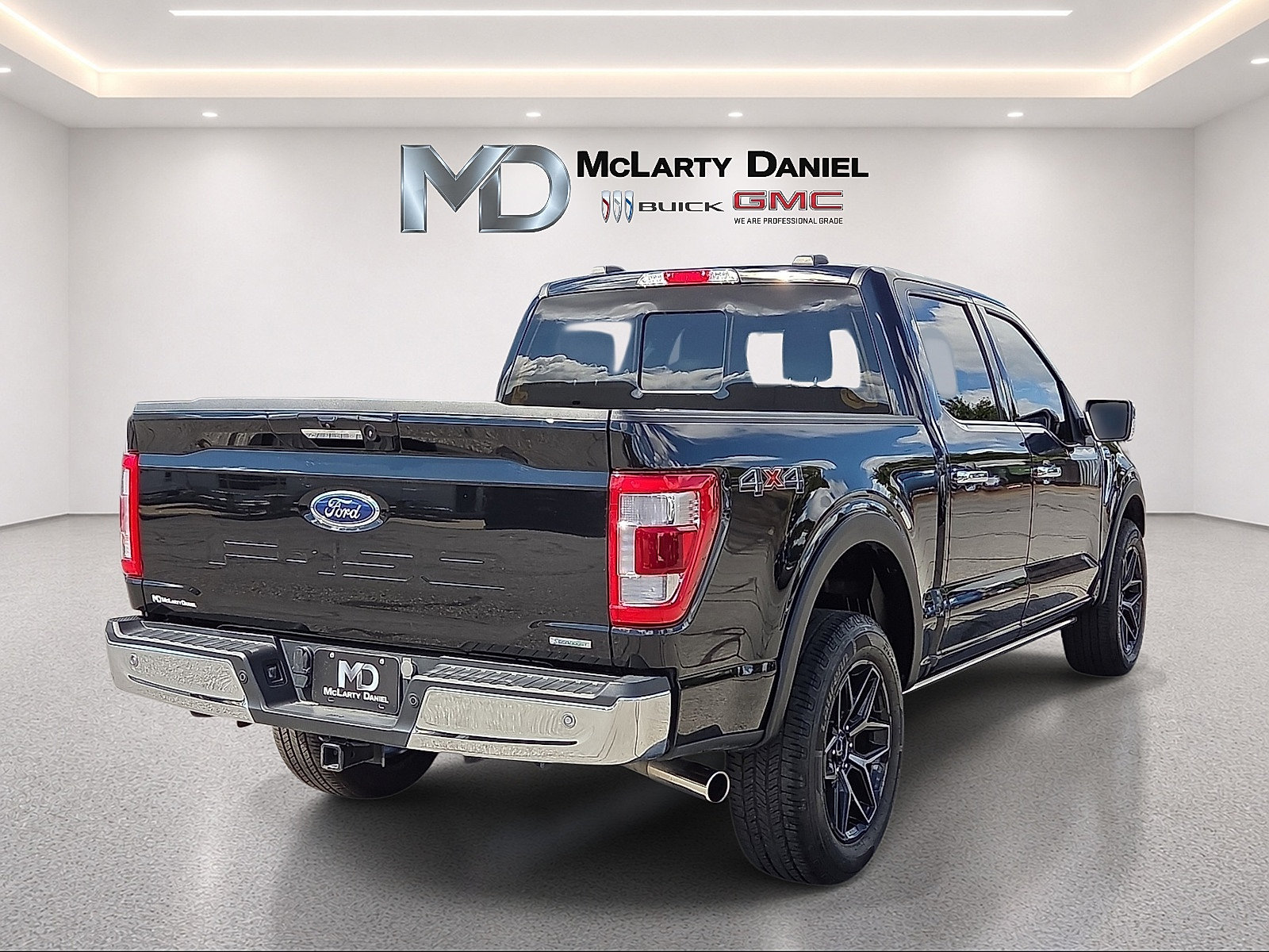 Used 2023 Ford F150 Lariat w/ Equipment Group 502A High AWD/4WD image 5
