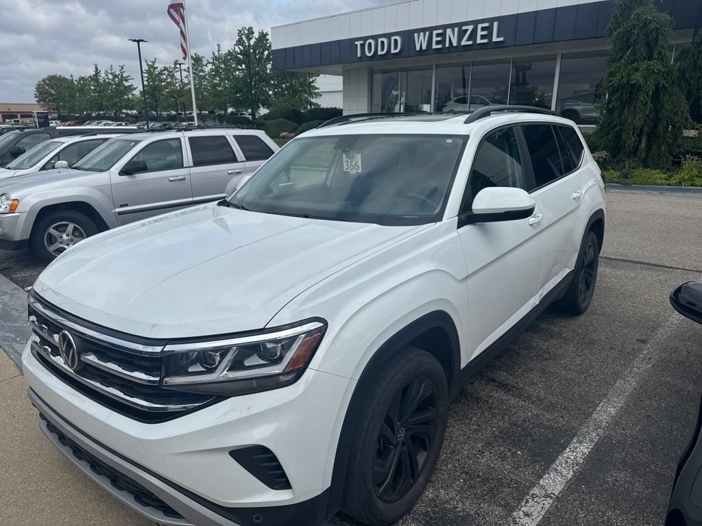 Used 2022 Volkswagen Atlas SE AWD/4WD image 3